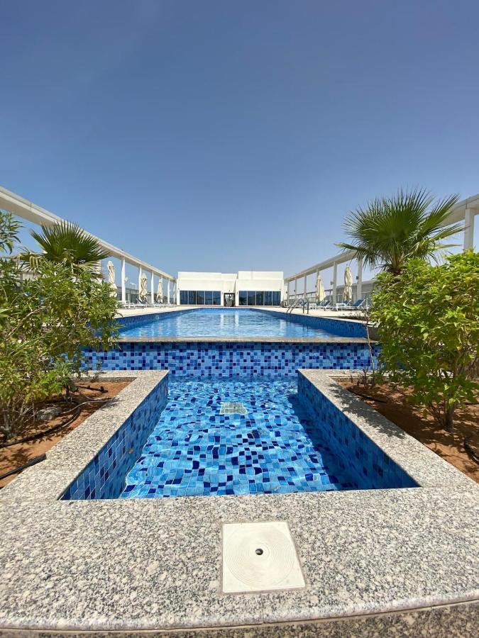2 Bedroom Incredible Ocean Vew Apartment ราสอัลไคมาห์ ภายนอก รูปภาพ