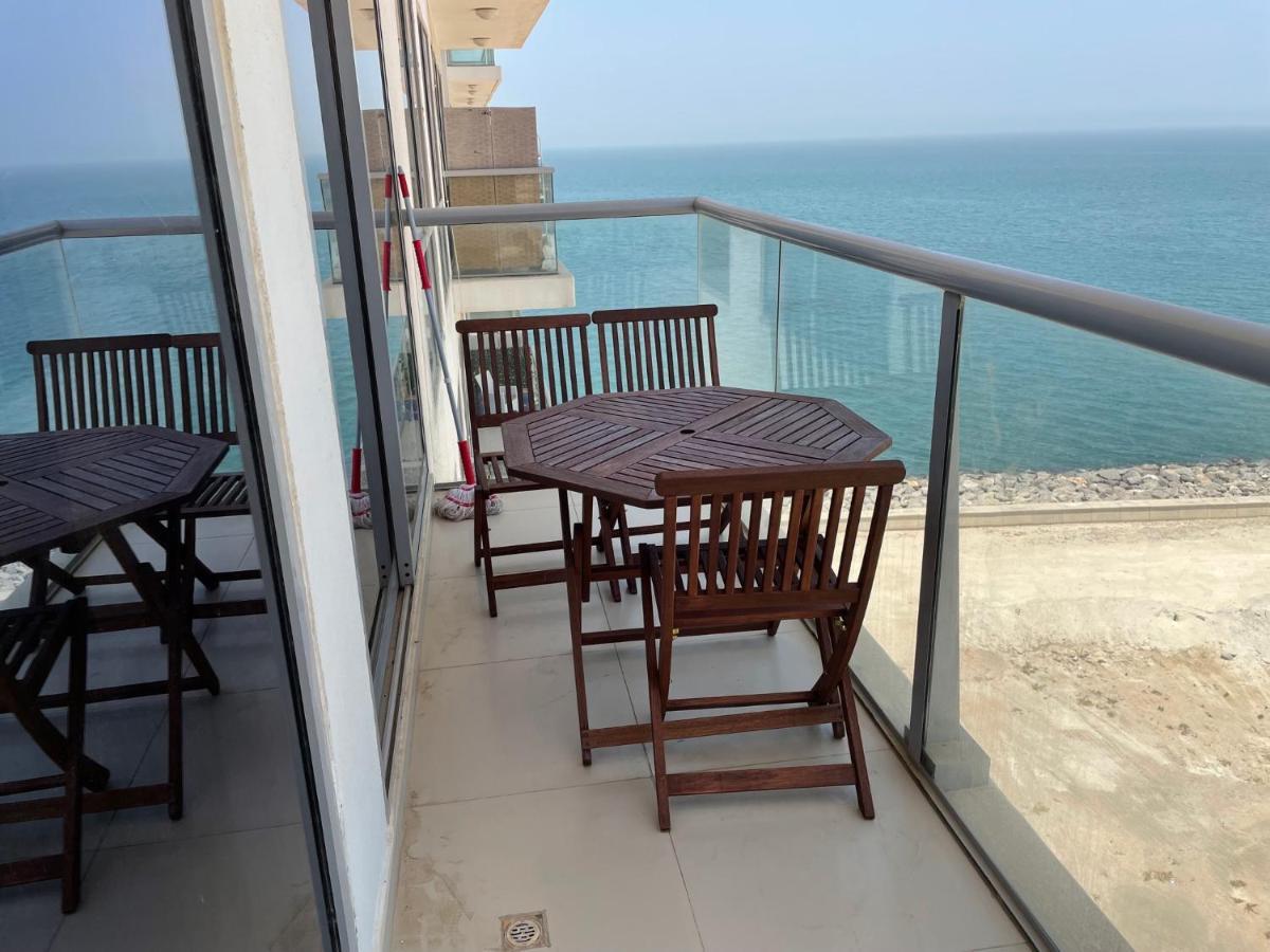 2 Bedroom Incredible Ocean Vew Apartment ราสอัลไคมาห์ ภายนอก รูปภาพ